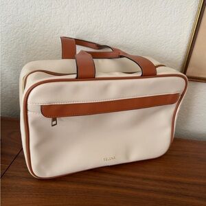 Telena hanging travel toiletry bag